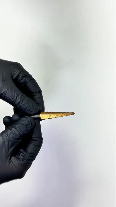Imagem 4 do Broca Escalonada de 4 A 12 Mm Em Aço Rápido Revestida de Titânio Com Haste Triangular Para Chapa de Metal Ctm-50704012 Ctpohr