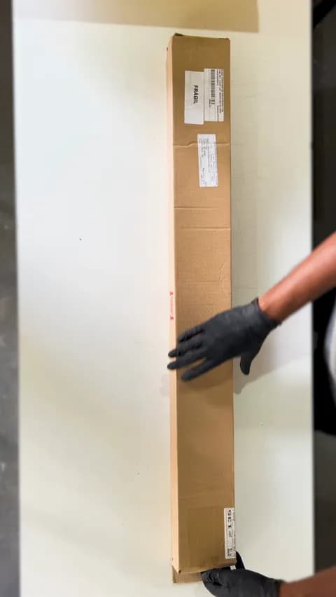 Cabideiro de Led de 80 Cm Em Alumínio Anodizado Com Sensor de Presença 6000k Branco Frio Blass